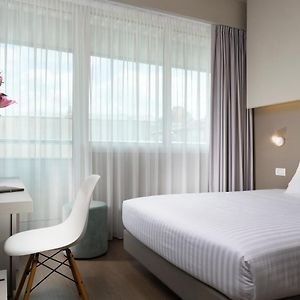 Budget Zimmer mit Kingsize-Bett