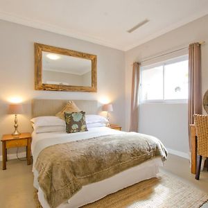 Budget Zimmer mit Kingsize-Bett