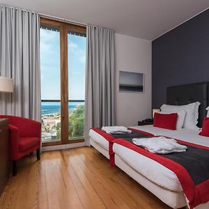Zimmer mit zwei Einzelbetten