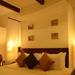 Deluxe Zimmer mit Kingsize-Bett