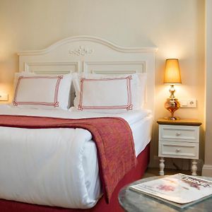 Standard Zimmer mit Kingsize-Bett