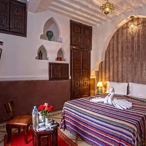 Deluxe Zimmer mit Kingsize-Bett
