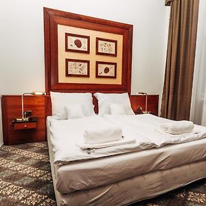 Standard Zimmer mit Kingsize-Bett
