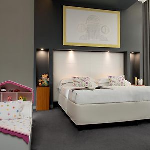 Standard Zimmer mit Kingsize-Bett
