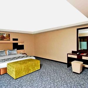 Familien-Zimmer