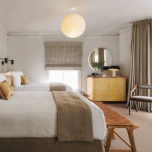 Zimmer mit Queensize-Bett