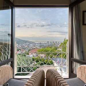 Luxus Zimmer mit Kingsize-Bett