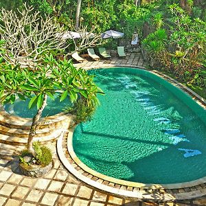 Anini Raka Resort&Spa