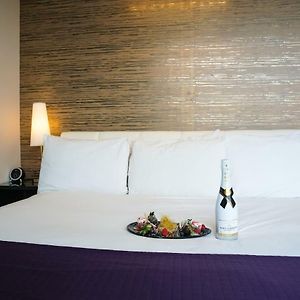 Deluxe Zimmer mit Kingsize-Bett