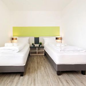 Zimmer mit zwei Einzelbetten