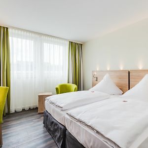 Zimmer mit zwei Einzelbetten