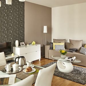 Zimmer mit 1 Schlafzimmer und mit Kingsize-Bett