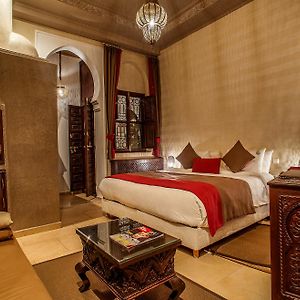Standard Zimmer mit Kingsize-Bett