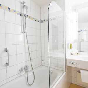Zimmer mit zwei Einzelbetten