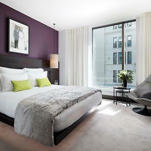Deluxe Zimmer mit Kingsize-Bett