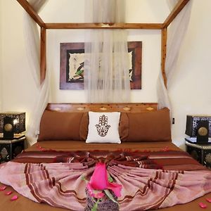 Standard Zimmer mit Kingsize-Bett