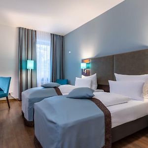 Zimmer mit zwei Einzelbetten