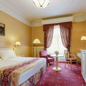 Classic Zimmer mit Kingsize-Bett