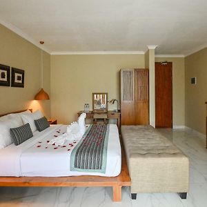 Deluxe Zimmer mit Kingsize-Bett