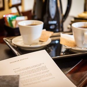 Wellness Zimmer mit Kingsize-Bett