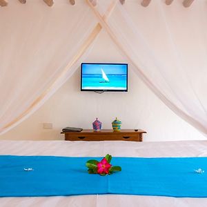 Zimmer mit Kingsize-Bett