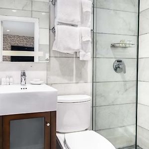 Zimmer mit zwei Einzelbetten