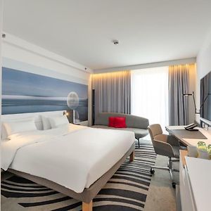 Standard Zimmer mit Kingsize-Bett