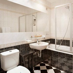 Zimmer mit zwei Einzelbetten