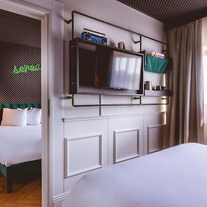 Zimmer mit zwei Einzelbetten