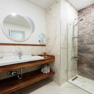 Eck-Suite mit Kingsize-Bett