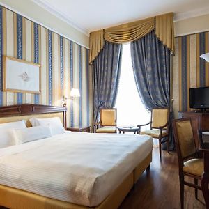 Deluxe Zimmer mit Kingsize-Bett