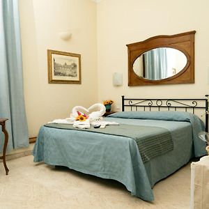 Dreibettzimmer