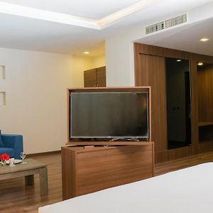Deluxe Zimmer mit Kingsize-Bett