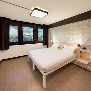 Deluxe Zimmer mit Kingsize-Bett