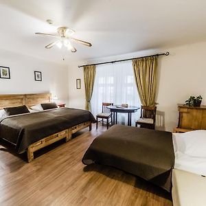 Dreibettzimmer