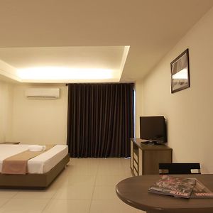 Standard Zimmer mit Kingsize-Bett