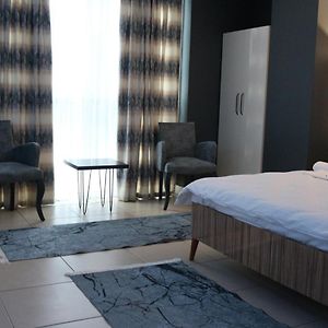 Deluxe Dreibettzimmer