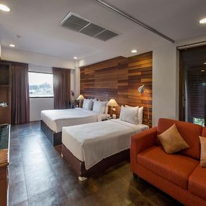 Deluxe Dreibettzimmer