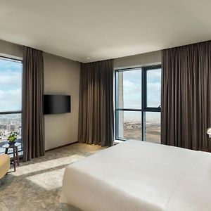 Zimmer mit Kingsize-Bett