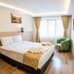 Deluxe Zimmer mit Kingsize-Bett