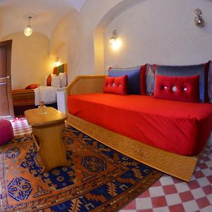 Zimmer mit zwei Einzelbetten