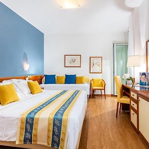 Dreibettzimmer
