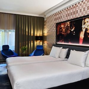Deluxe Zimmer mit zwei Einzelbetten