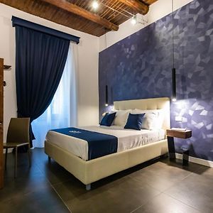 Deluxe Zimmer mit Kingsize-Bett