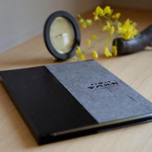 Zimmer mit zwei Einzelbetten