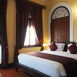Deluxe Zimmer mit Kingsize-Bett