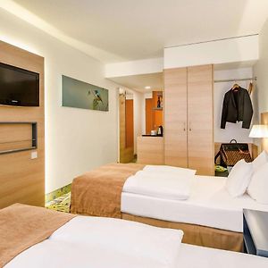 Standard Zimmer mit zwei Einzelbetten