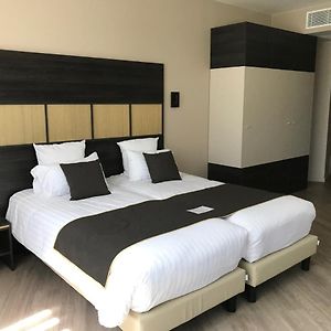 Superior Zimmer mit Zugang für Rollstuhlfahrer mit Queensize-Bett