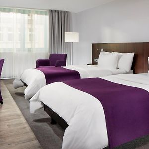 Zimmer mit zwei Einzelbetten