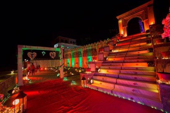 On The Rocks- Restro